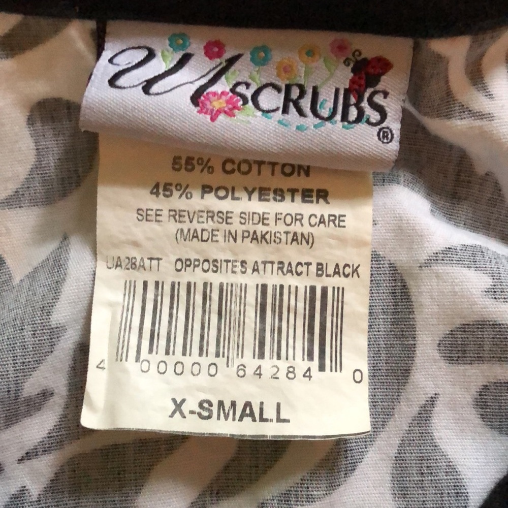 UA Scrubs size xs black and white scrub top - Picture 3 of 8
